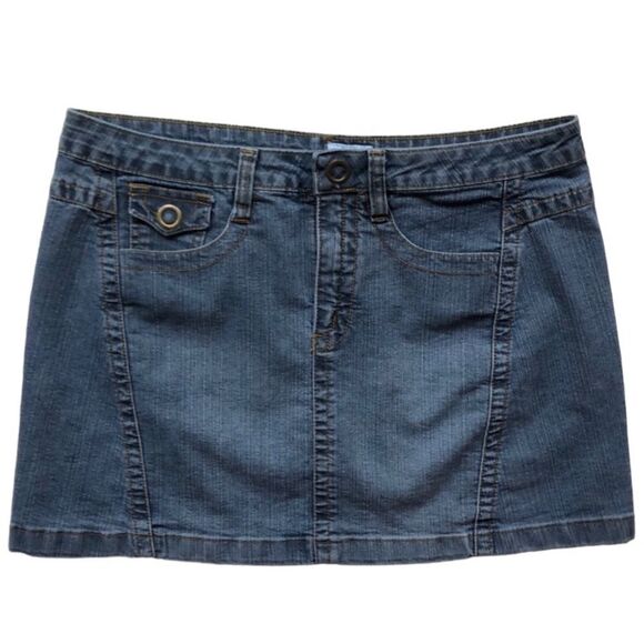 No Boundaries Jean Skirt Size 15 (Juniors) in GUC - Picture 1 of 5